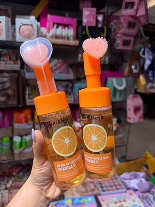 Espuma de limpeza facial vitamina c