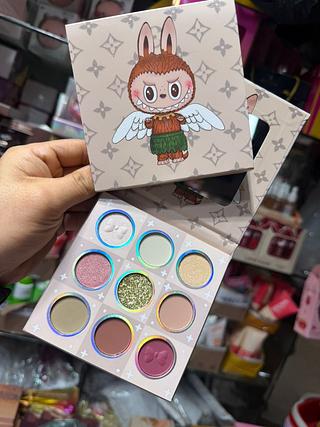 Paleta de sombra labubu com asas