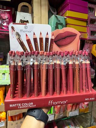 Lápis labial matte color (box c/72)