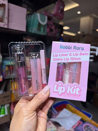 Lip kit a prova dagua bobbi rara