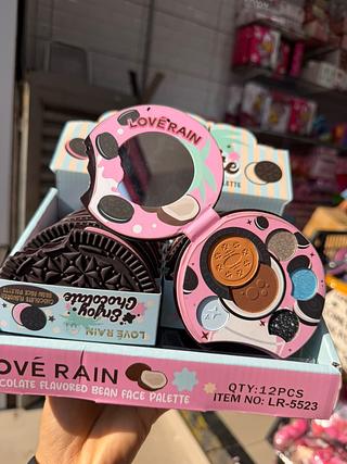 Paleta de sombras oreo love rain