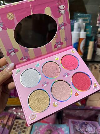 Paleta de blush e iluminador