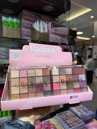 Paleta de sombras radiancy febella
