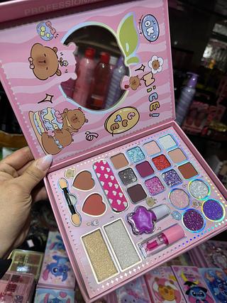 Kit maquiagem infantil capivara