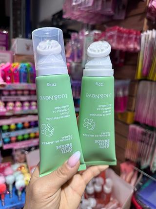 Espuma de limpeza controle de oleosidade