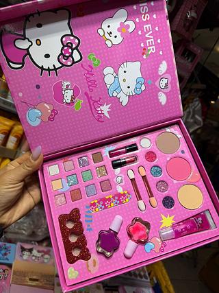 Kit maquiagem miss ever hello kitty