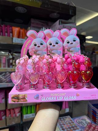 Lip gloss romcom coração