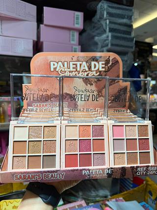 Paleta de sombras sarah's beuty ( box c/24) somente cores que estiverem disponíveis