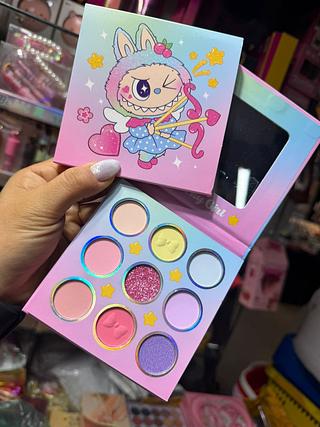 Paleta de sombra labubu cupido
