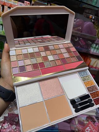 Kit maquiagem love rain