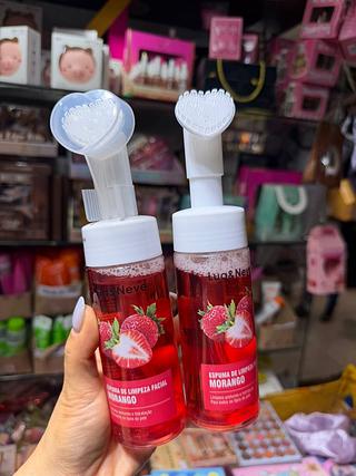 Espuma de limpeza facial morango